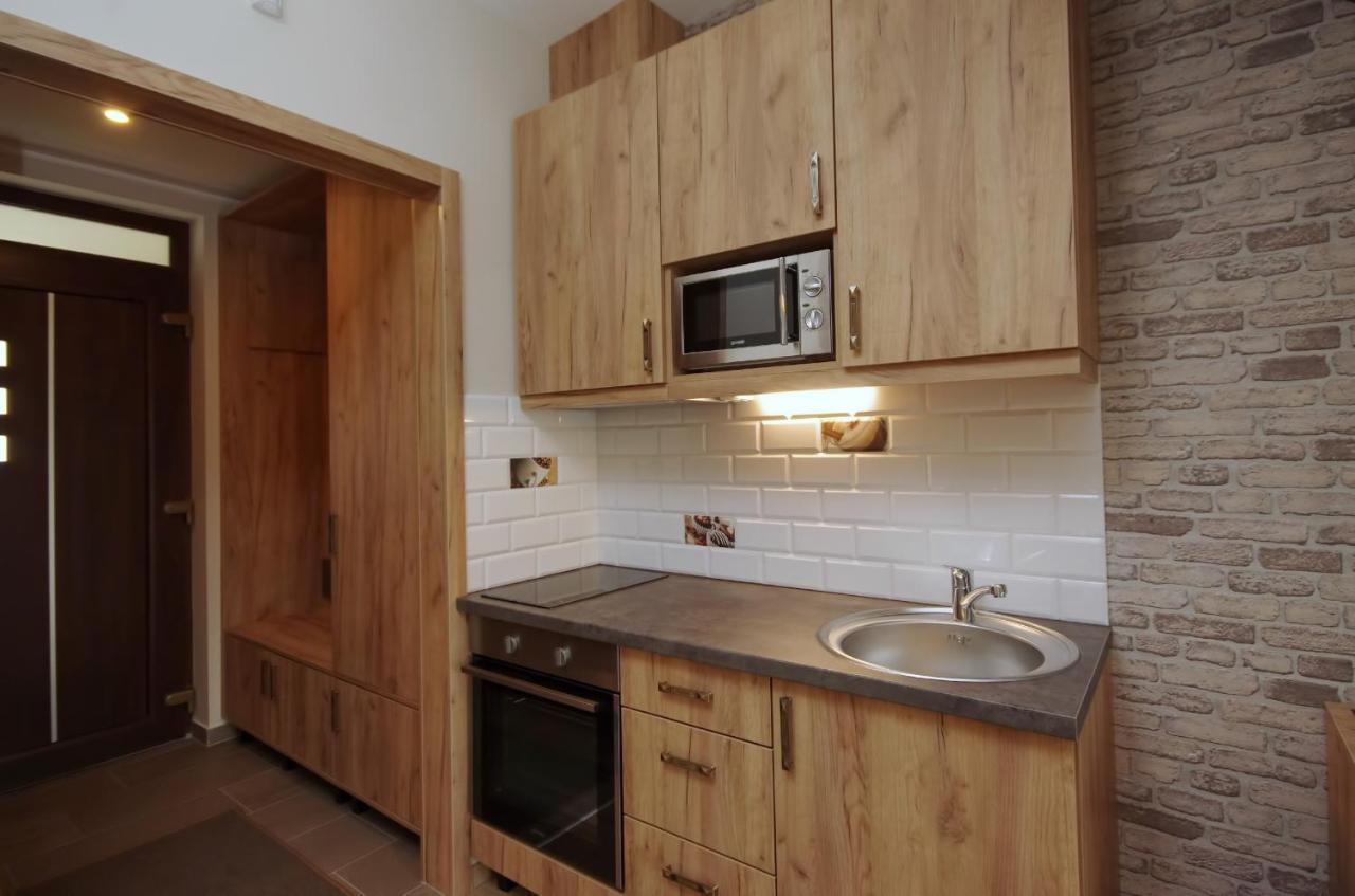 Almasy Apartmanhaz Gyula Zewnętrze zdjęcie