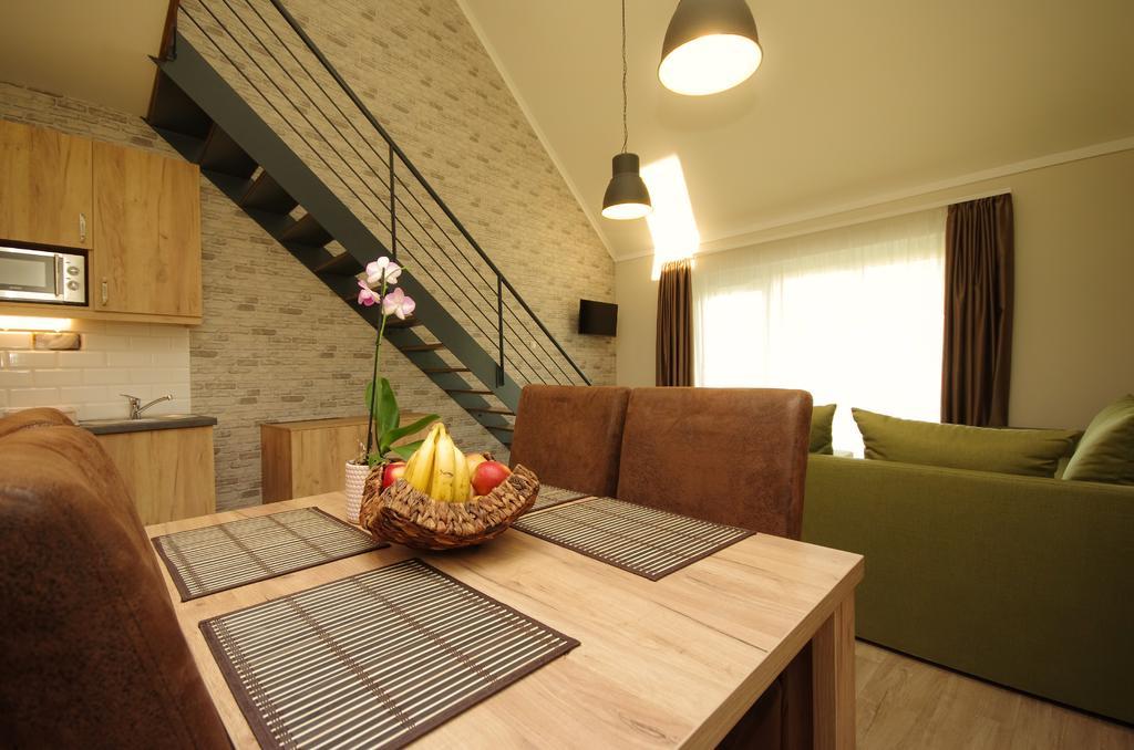 Almasy Apartmanhaz Gyula Zewnętrze zdjęcie