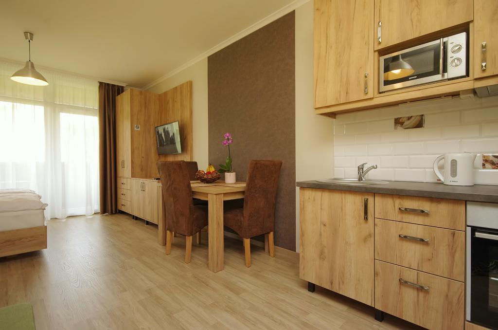 Almasy Apartmanhaz Gyula Zewnętrze zdjęcie
